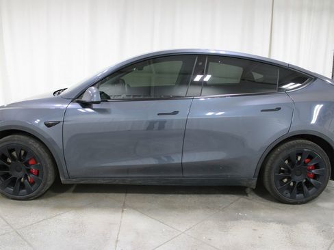 Used 2020 Tesla Model Y Long Range image 6