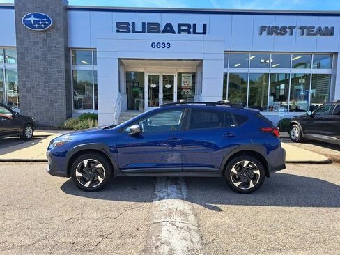 Used 2024 Subaru Crosstrek 2.5i Limited w/ Crosstrek Mirror Package AWD/4WD image 3