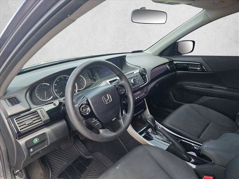Used 2016 Honda Accord LX image 10