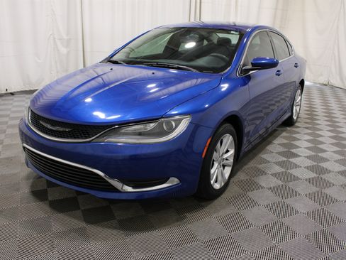 Used 2015 Chrysler 200 Limited FWD image 28