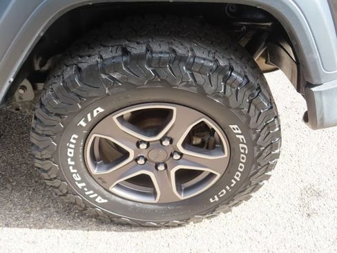 Used 2019 Jeep Wrangler Unlimited Sport S AWD/4WD image 16