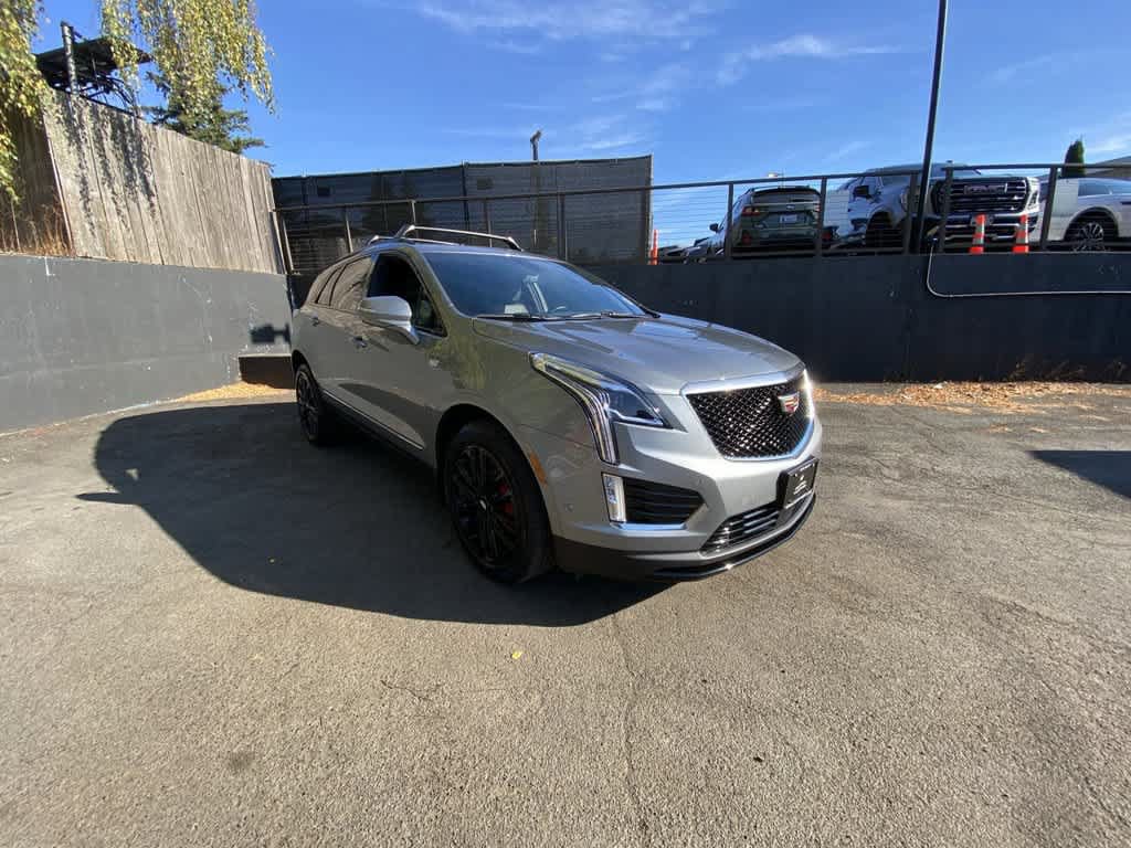 Used 2023 Cadillac XT5 Sportv w/ Technology Package AWD/4WD image 8