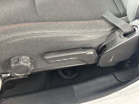 Used 2025 Jeep Wrangler Unlimited Rubicon image 18