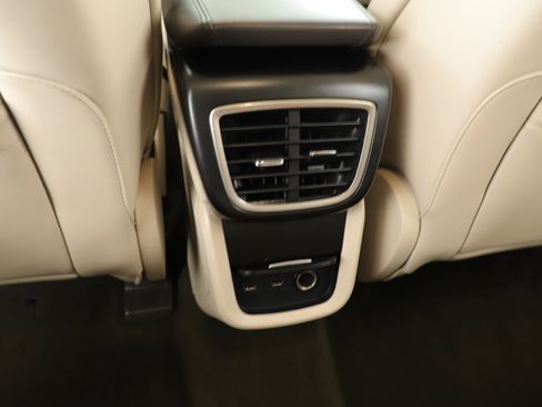 Used 2020 Lincoln Nautilus FWD w/ Equipment Group 101A image 22