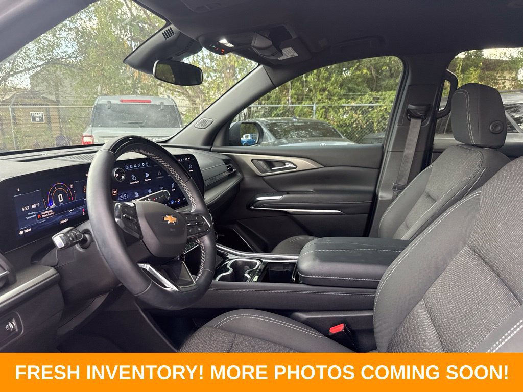 Used 2024 Chevrolet Traverse LT w/ Enhanced Driving Package FWD image 8