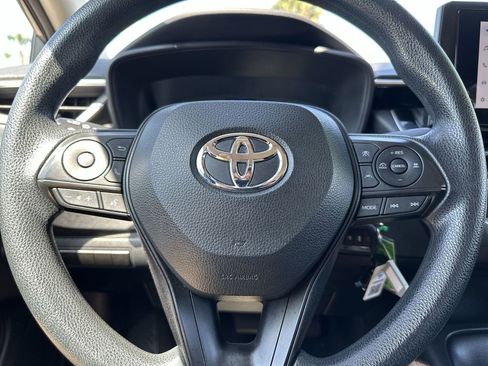 Used 2024 Toyota Corolla LE FWD image 20