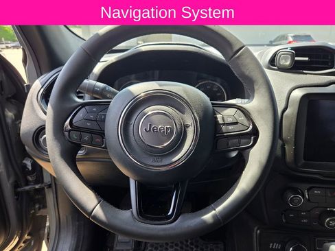 Used 2022 Jeep Renegade Altitude AWD/4WD image 10
