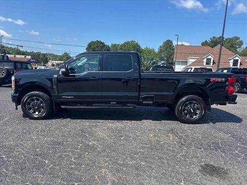 Used 2023 Ford F250 Lariat w/ Lariat Ultimate Package AWD/4WD image 4
