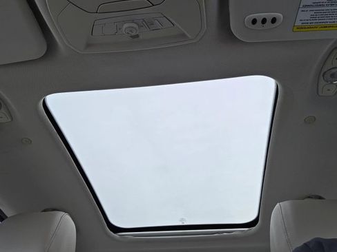 Used 2014 Ford C-MAX SEL w/ Equipment Group 303A image 17