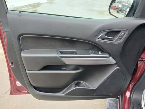 Certified 2019 Chevrolet Colorado LT image 11