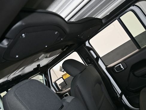 New 2026 Jeep Gladiator Sport image 29