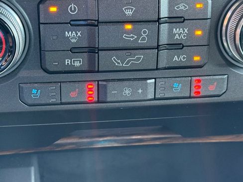 Used 2018 Ford F150 Lariat w/ Equipment Group 502A Luxury AWD/4WD image 5