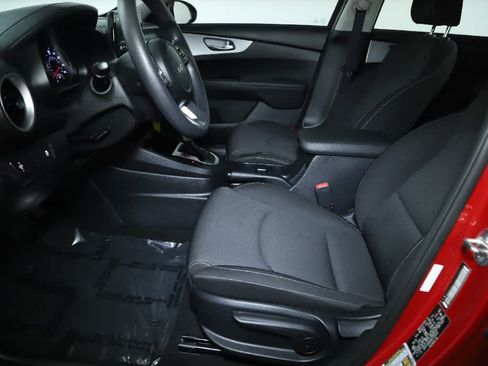 Used 2024 Kia Forte LXS FWD image 18