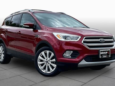 Used 2017 Ford Escape Titanium AWD/4WD image 4