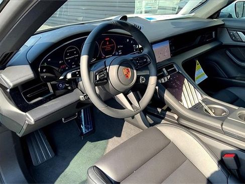 New 2025 Porsche Taycan image 4