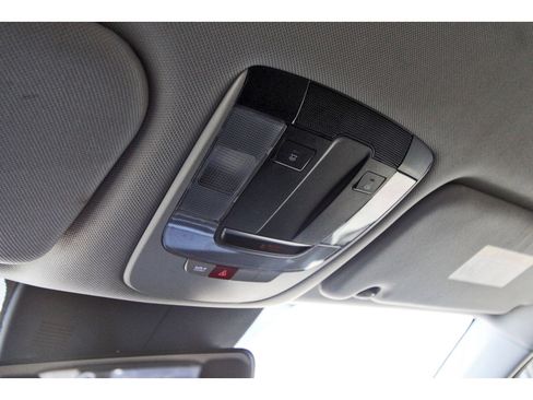 Certified 2025 Kia Sorento LX image 25