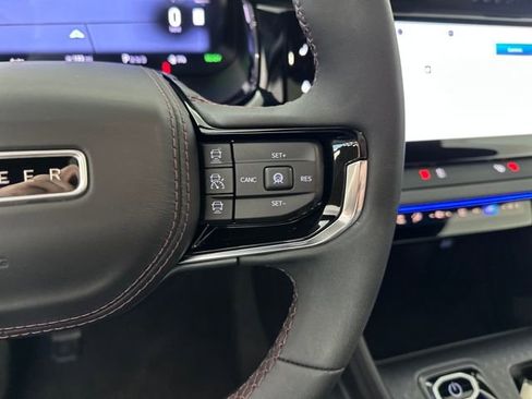 Used 2025 Jeep Wagoneer S Limited image 15