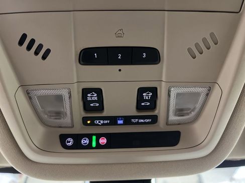 Used 2019 GMC Acadia Denali w/ Technology Package image 29