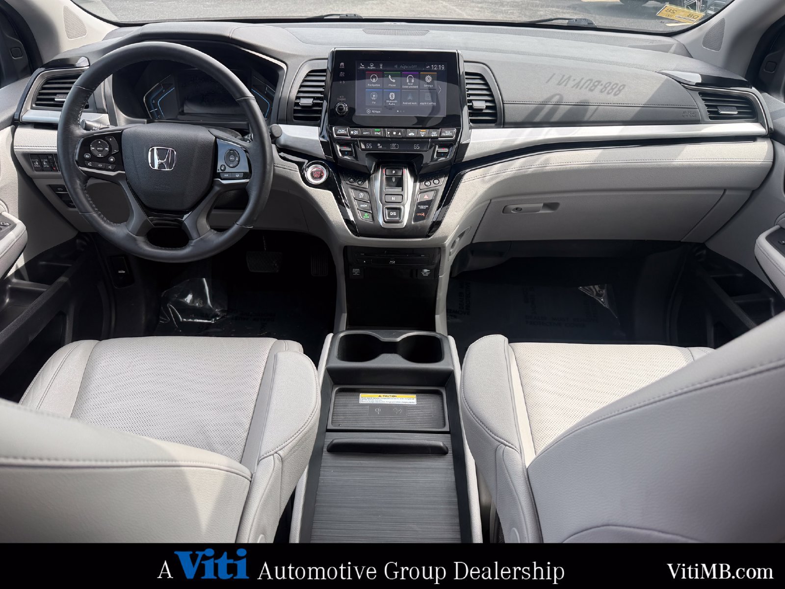 Used 2020 Honda Odyssey Elite image 2
