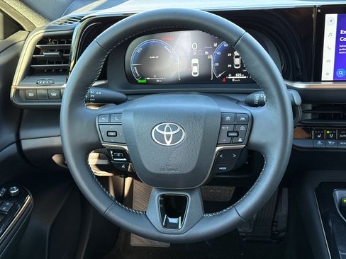 New 2026 Toyota Crown XLE image 22