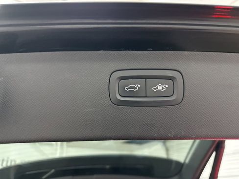 Used 2017 Volvo XC90 T6 Momentum w/ Momentum Plus Package image 26