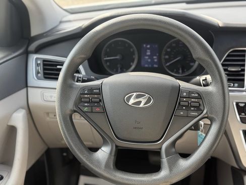 Used 2016 Hyundai Sonata SE image 25