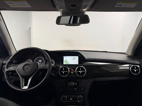 Used 2015 Mercedes-Benz GLK 350 4MATIC image 46