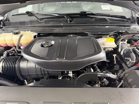 Used 2025 RAM 1500 Laramie AWD/4WD image 35