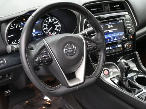 Used 2022 Nissan Maxima Platinum w/ Sport Mat Group FWD image 7