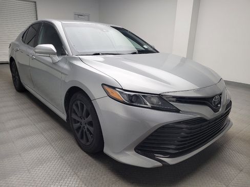 Used 2020 Toyota Camry LE AWD/4WD image 13