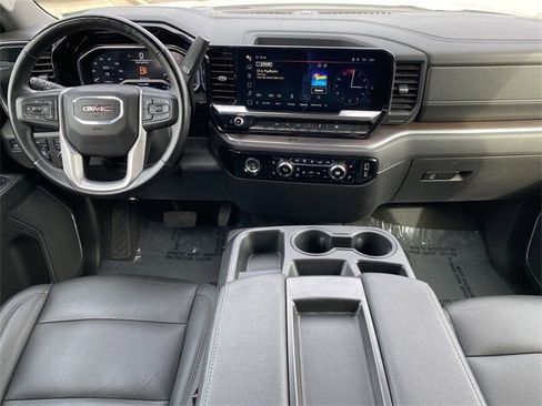 Used 2024 GMC Sierra 1500 SLT image 14
