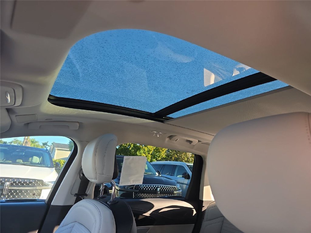 New 2026 Lincoln Nautilus Reserve AWD/4WD image 21