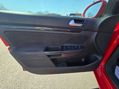 Used 2013 Volkswagen Jetta S image 8