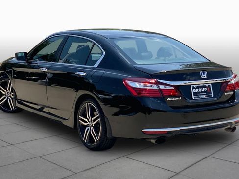 Used 2016 Honda Accord Sport image 12