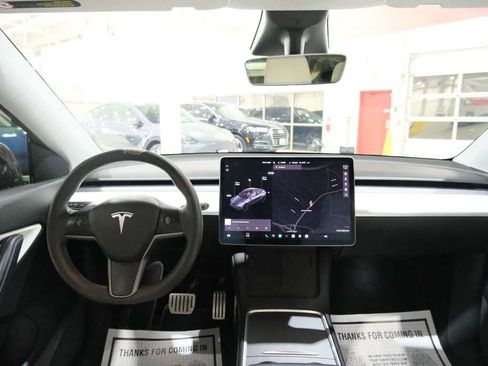 Used 2021 Tesla Model Y Performance image 24