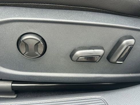 New 2026 Volkswagen Jetta SE FWD image 18