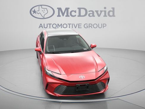 Used 2025 Toyota Camry XLE w/ Premium Package FWD image 34