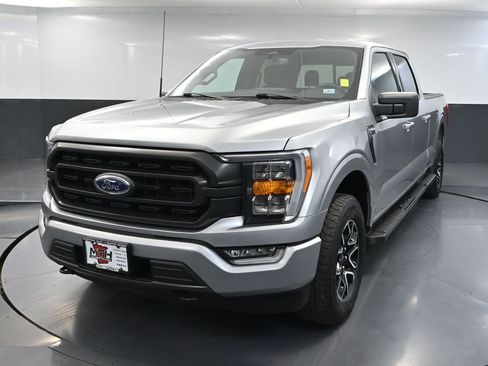Used 2022 Ford F150 XLT w/ Equipment Group 302A High AWD/4WD image 13