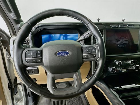 Used 2023 Ford F350 Lariat w/ Lariat Ultimate Package image 12