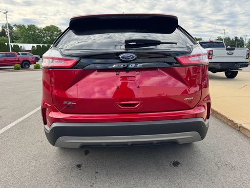 Used 2024 Ford Edge SEL w/ Convenience Package AWD/4WD image 9