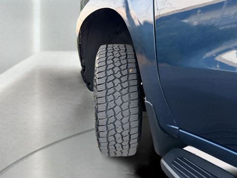 Used 2020 Chevrolet Silverado 1500 LT Trail Boss image 30