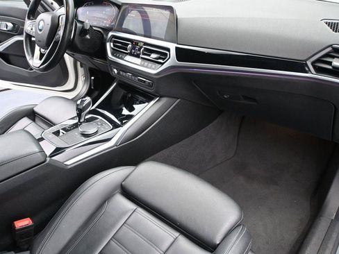 Used 2019 BMW 330i xDrive Sedan w/ Premium Package AWD/4WD image 15