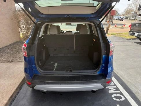 Used 2017 Ford Escape SE image 7