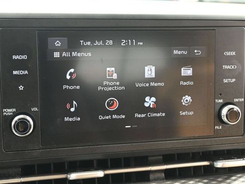 Used 2023 Kia Carnival LX w/ Paint Protection Package FWD image 20