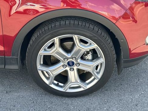 Used 2019 Ford Escape Titanium FWD image 10