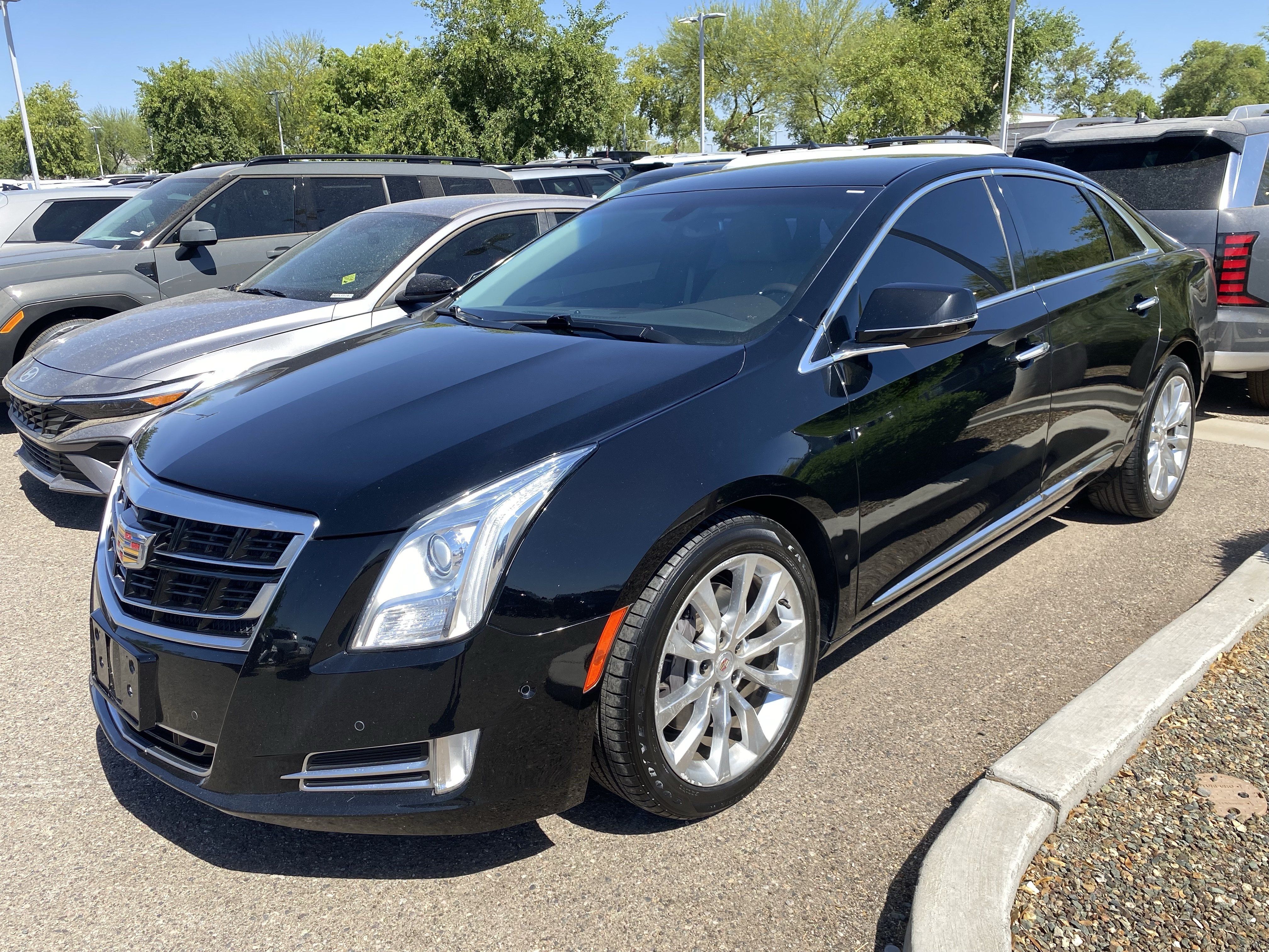 Used 2017 Cadillac XTS Luxury FWD image 4