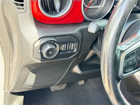 Used 2021 Jeep Wrangler Unlimited Rubicon image 11