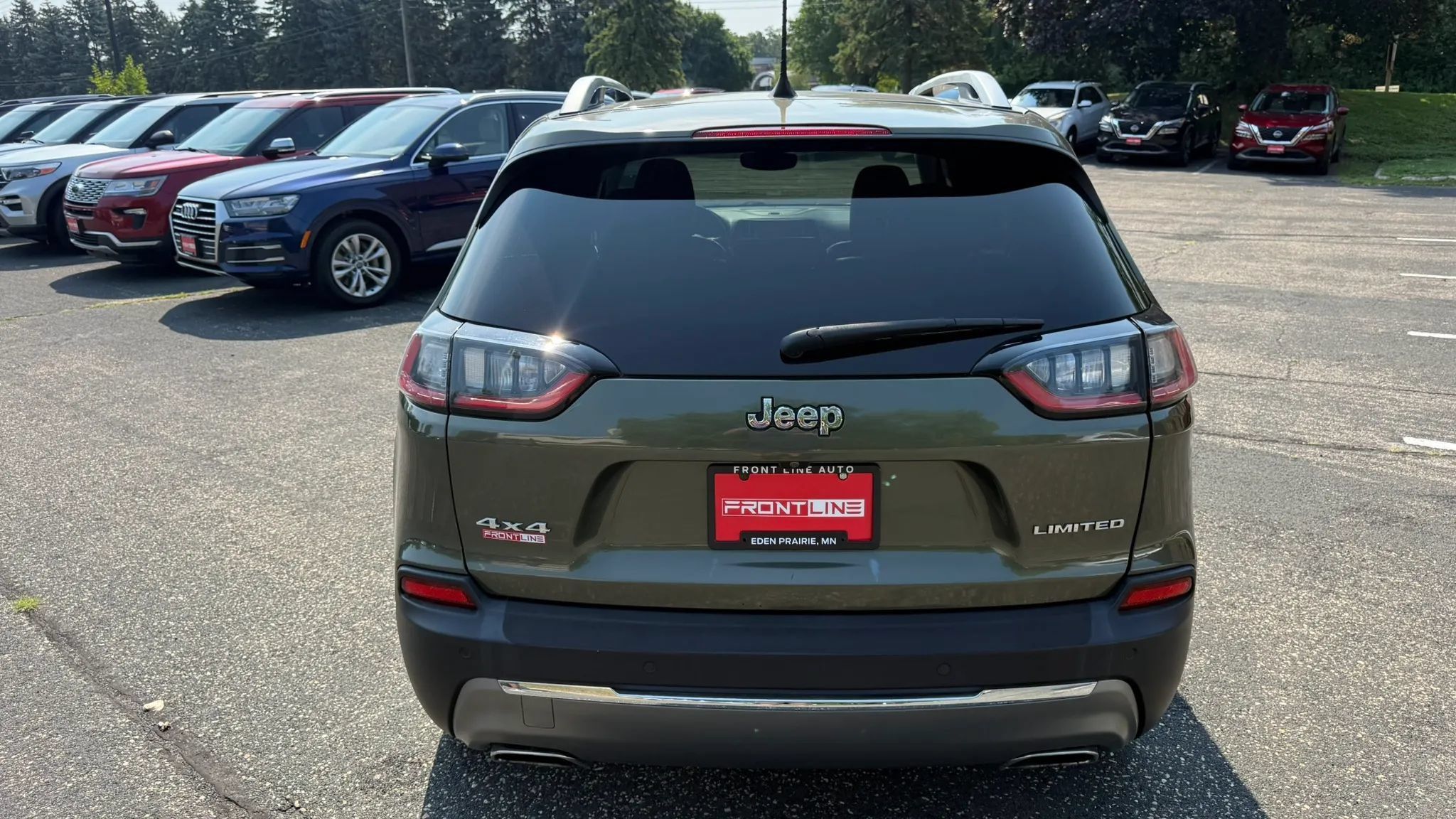 Used 2020 Jeep Cherokee Limited AWD/4WD image 9