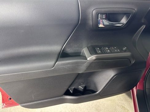 Certified 2023 Toyota Tacoma TRD Sport image 18