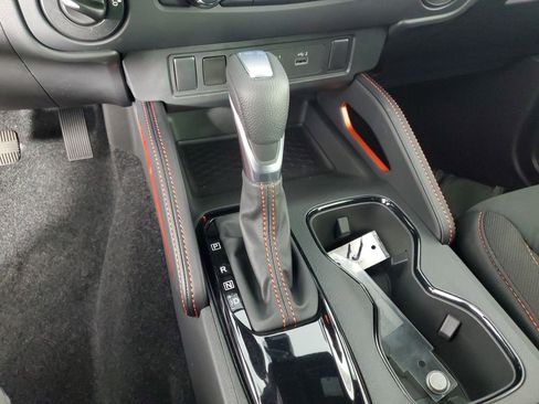 New 2025 Nissan Frontier PRO-4X image 17